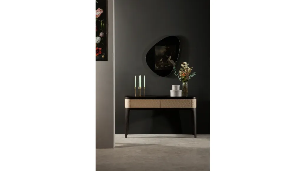 Mobile entrance console Tiffany in wood with front covered in quilted rhombus eco-leather by Tonin Casa.