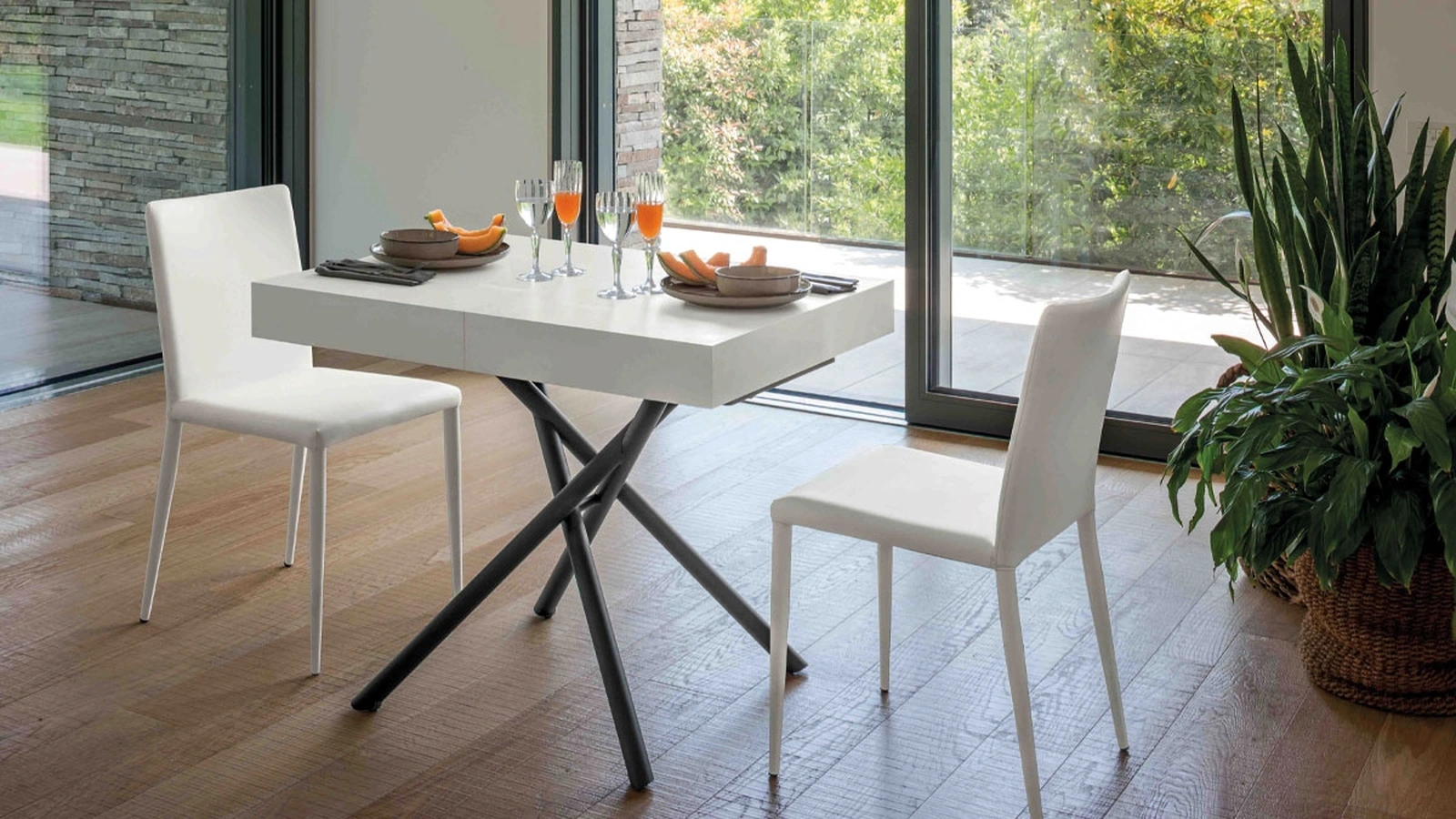 Iris transformable coffee table by Altacom