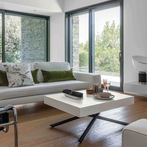 Iris transformable coffee table by Altacom