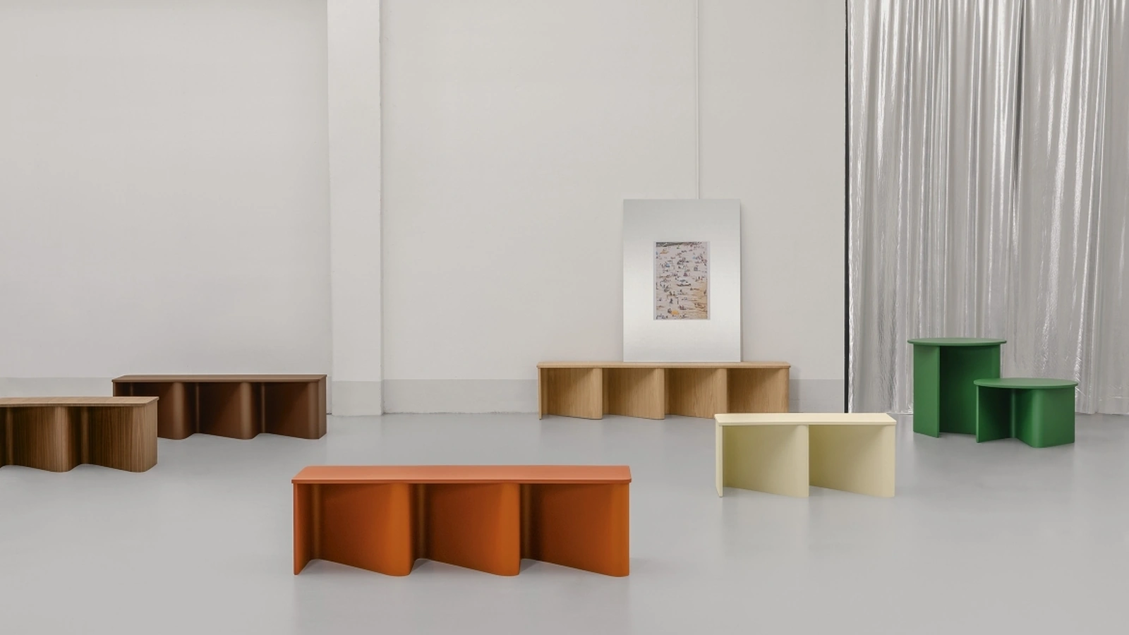 Nami Coffee Table in lacquered or wood by Miniforms