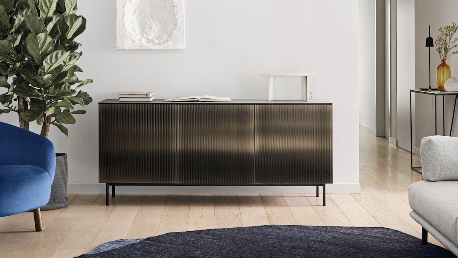 Vertical glass sideboard by Calligaris