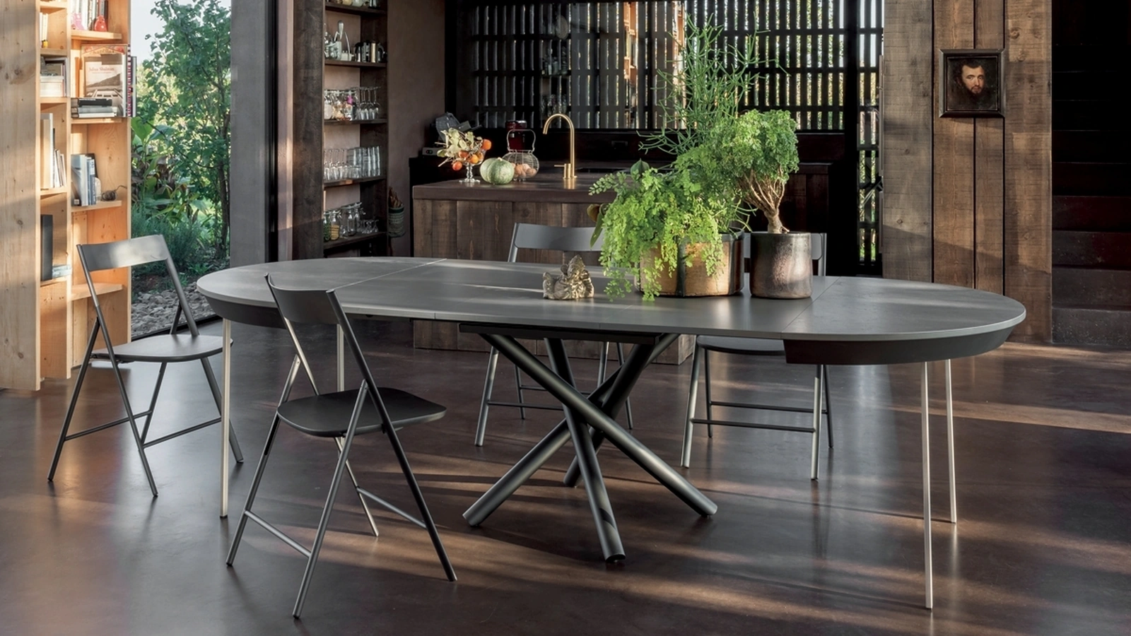 Fahrenheit Round Table by Altacom