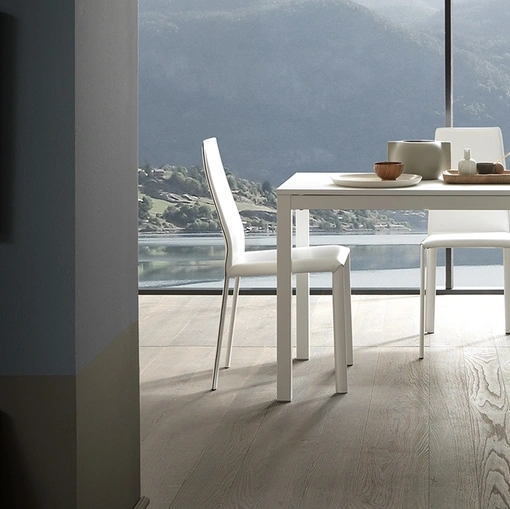 Storm extendable table by Altacom