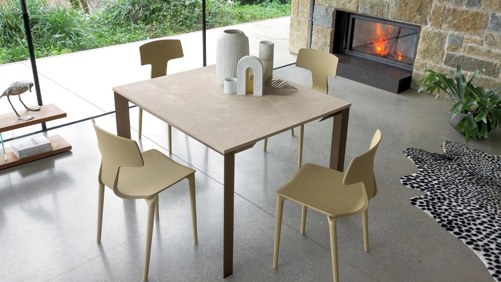 Taboo Extendable Console Table by Altacom