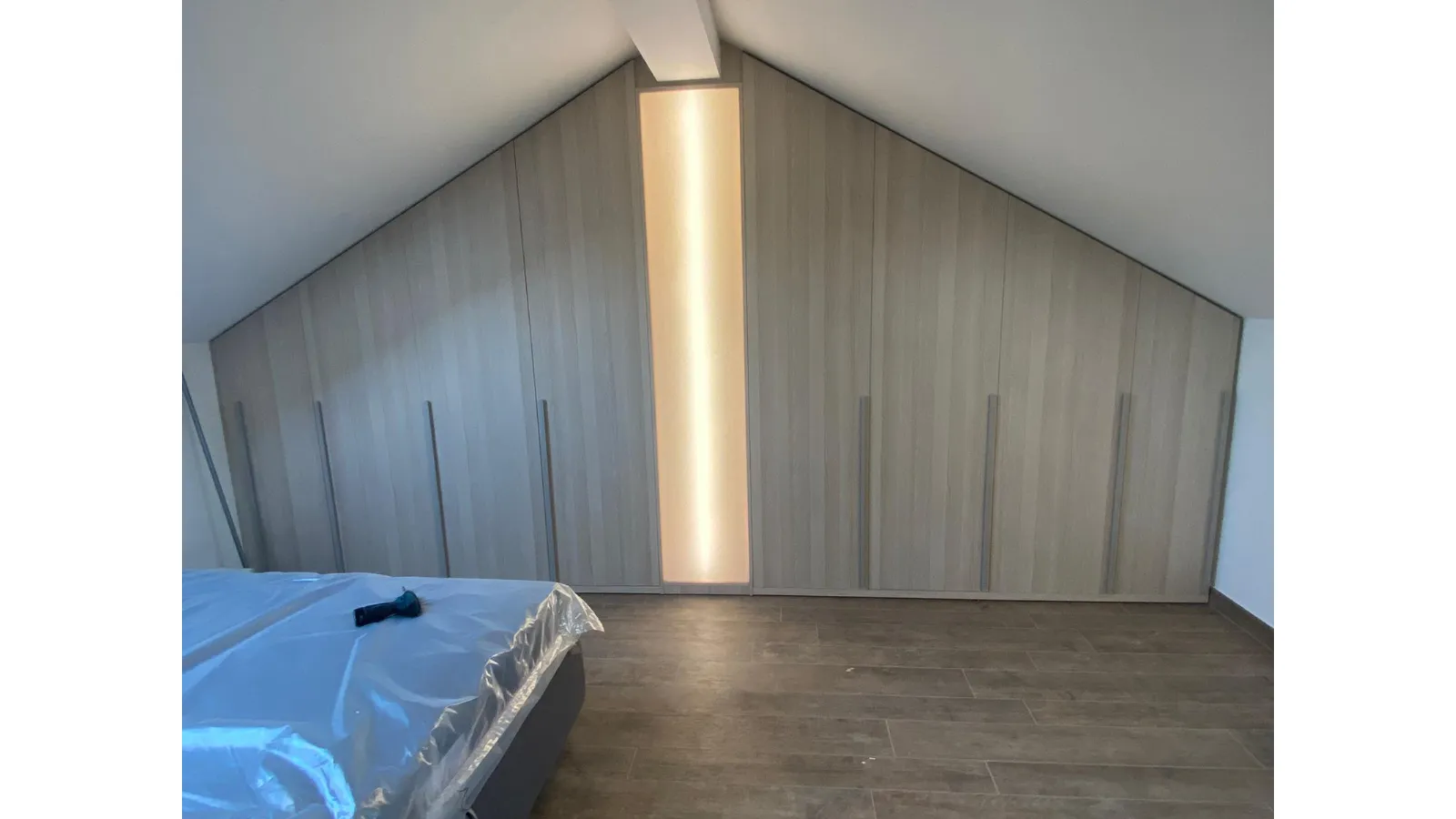 Custom-made wardrobe for attic