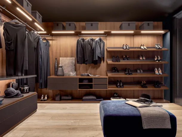 Pianca walk-in closet