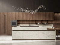 Modern Kitchen with Kalì 02 Island by Arredo3