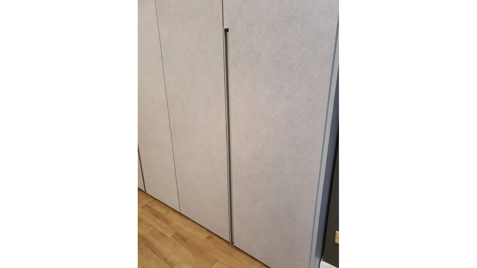 Doris battente translates to 