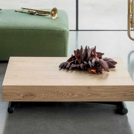 Compact transformable coffee table by Altacom