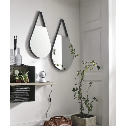 Modern Drops mirrors with metal frame by Target Point.