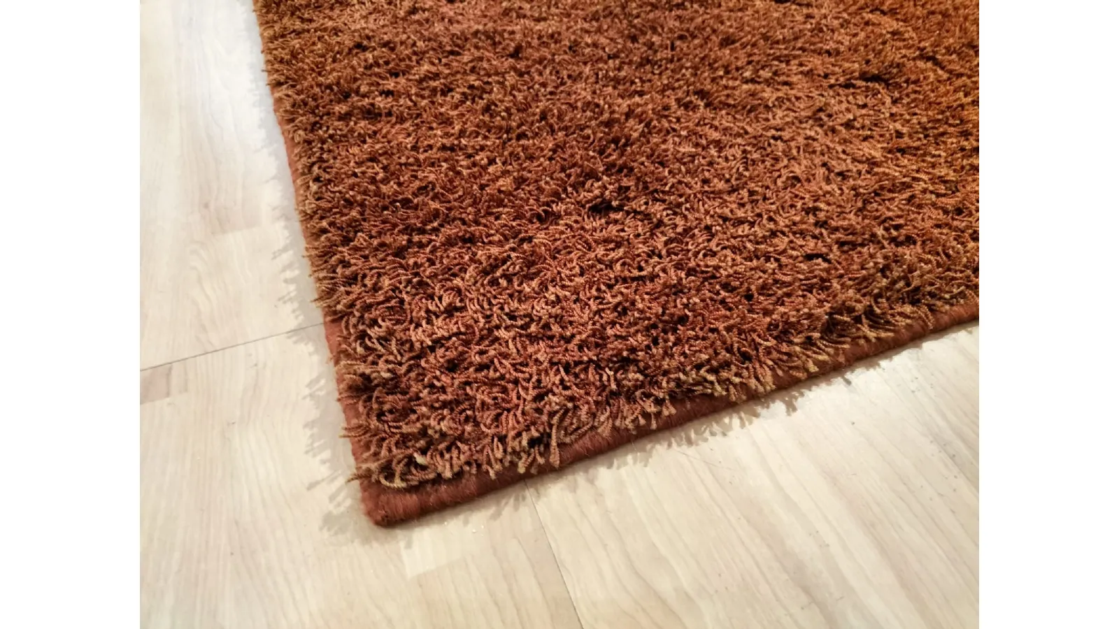 MOVE shaggy rug