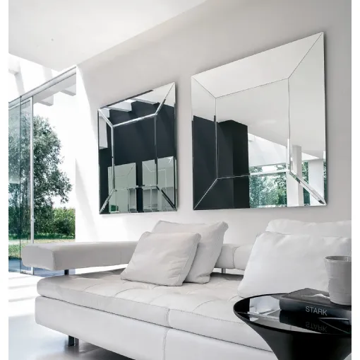 Costantia mirror by Tonin Casa