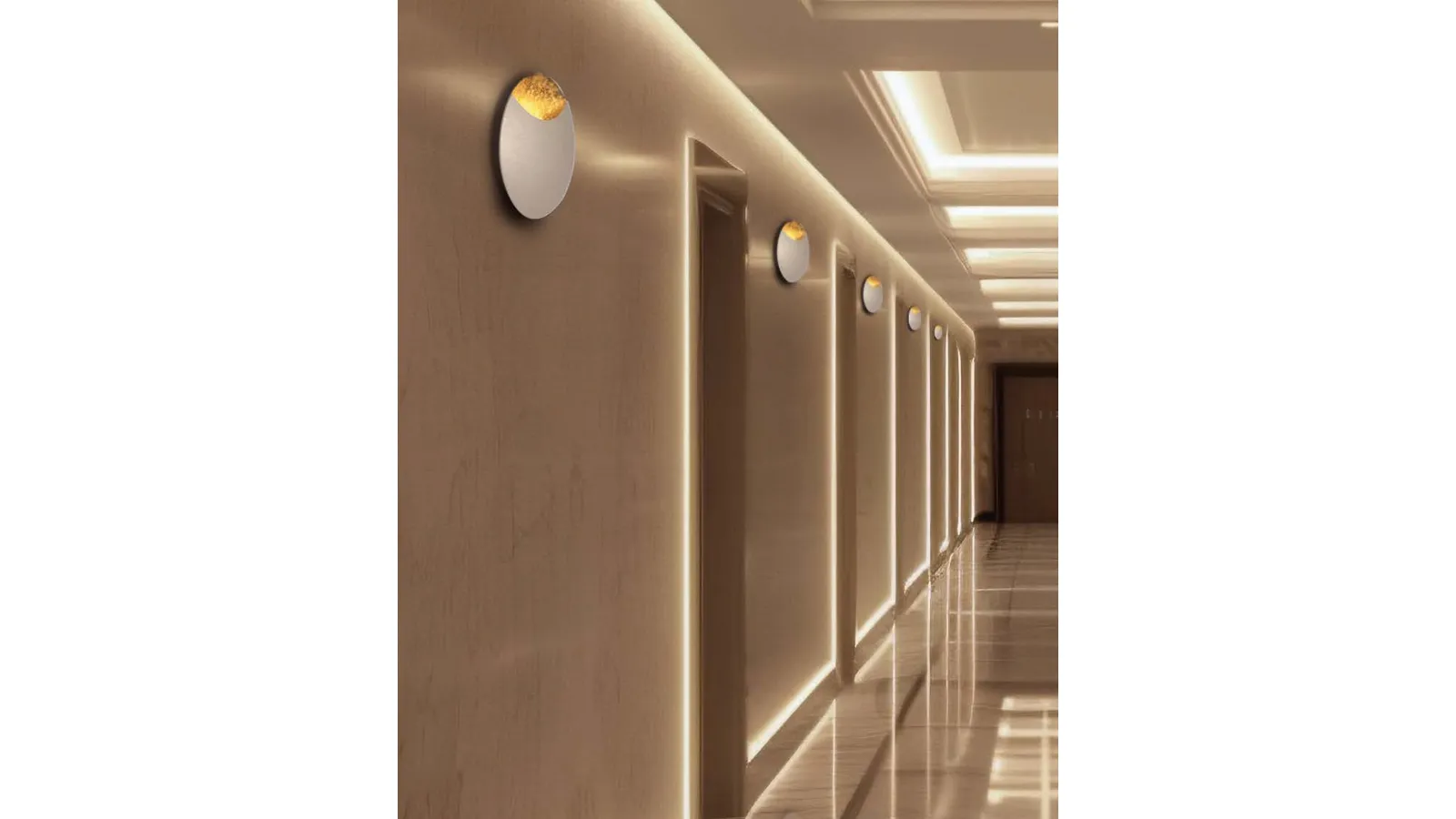 Lunatica wall lamp by Cattaneo.