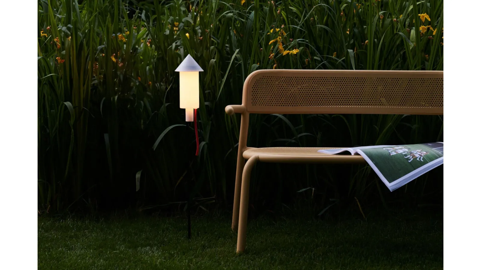 Outdoor Lamp Racket la Surprise by Fatboy