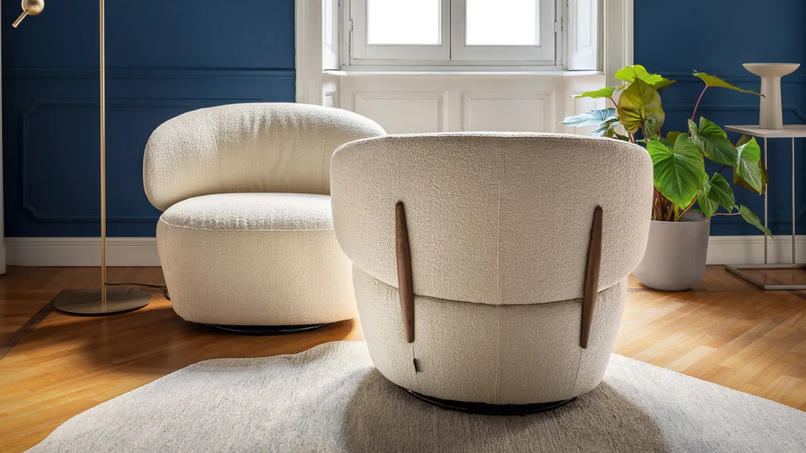 Mara armchair in upholstered fabric by Calligaris.