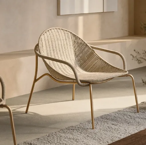 Cloud Indoor armchair in natural Kraft paper and metal by Pianca.