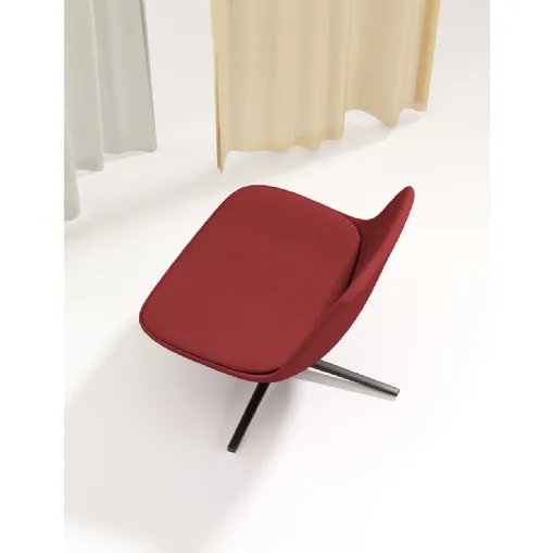 Pure Loop Lounge armchair in upholstered fabric with a 4-spoke aluminum base by Infiniti.