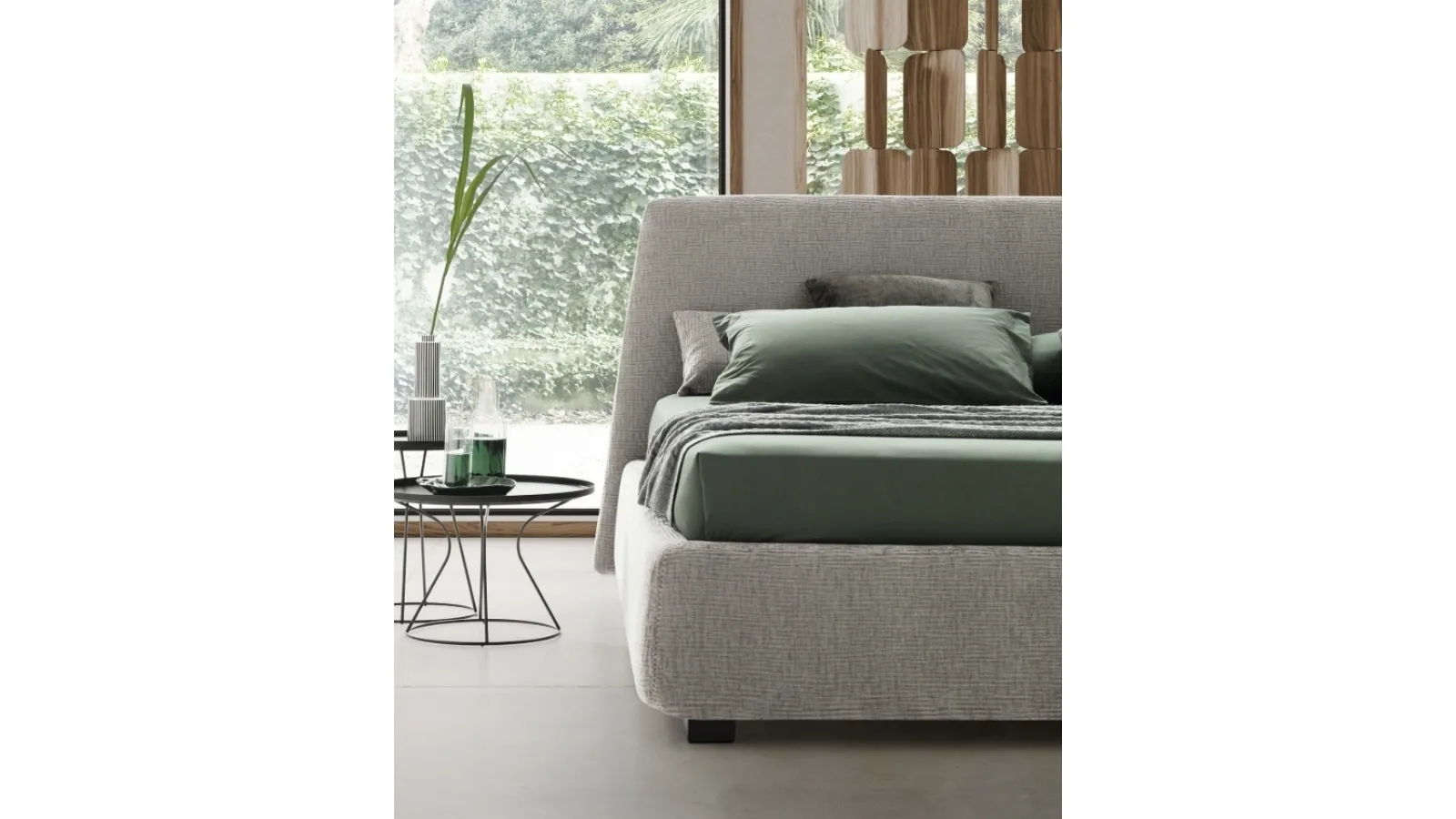 Calvin Bed by Le Comfort