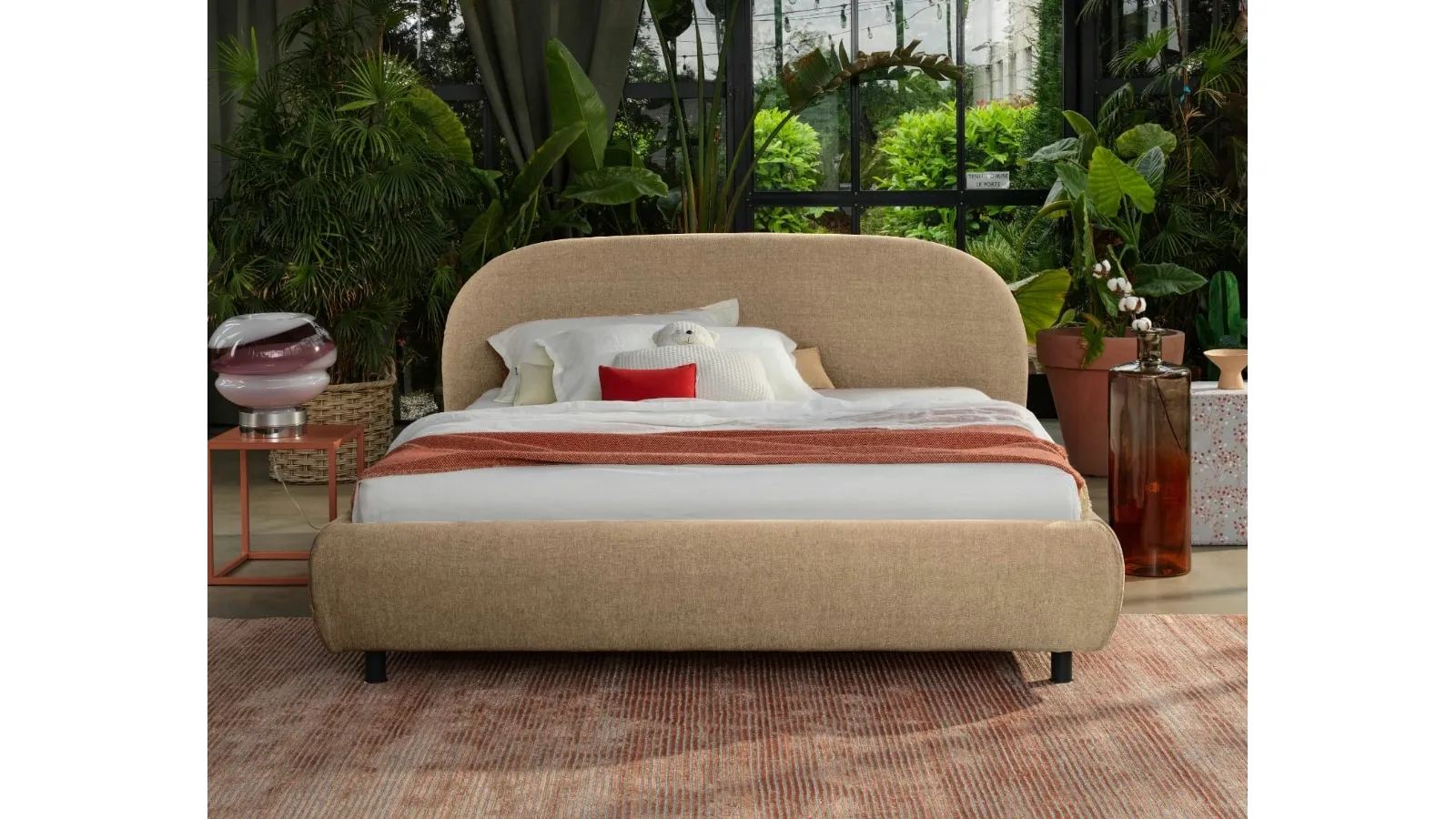 Simplicity More CM02 Bed by Dorsal