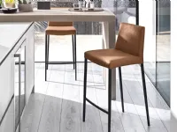 Aida stool in leather by Calligaris.