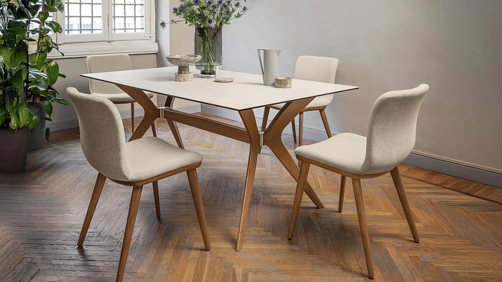 Annie chair in padded fabric by Calligaris.