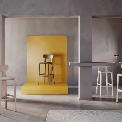 Canova stool by Infiniti