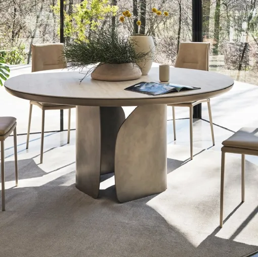 Leather chair Carmen by Calligaris