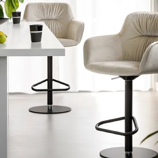 Calligaris Cocoon padded leather stool.