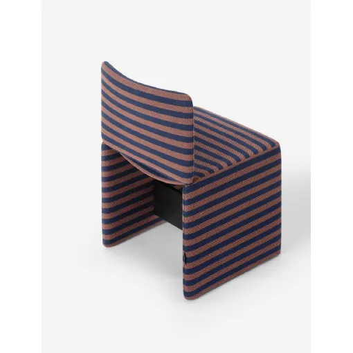 Cubola fabric chair by Miniforms