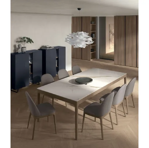 Dada chair in fabric and wood by Tomasella