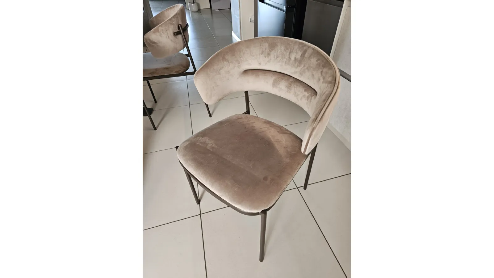 CHAIR EGO BR WITH ARMREST