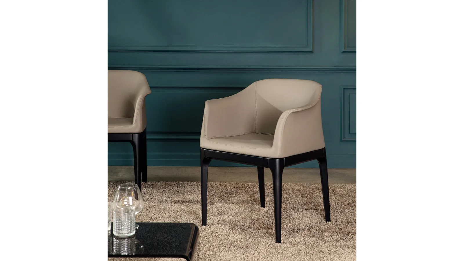 Gilda leather chair by Tonin Casa