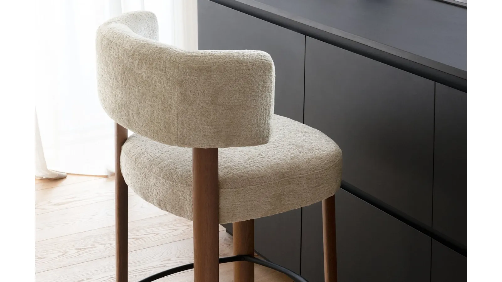 Glen upholstered fabric stool by Calligaris