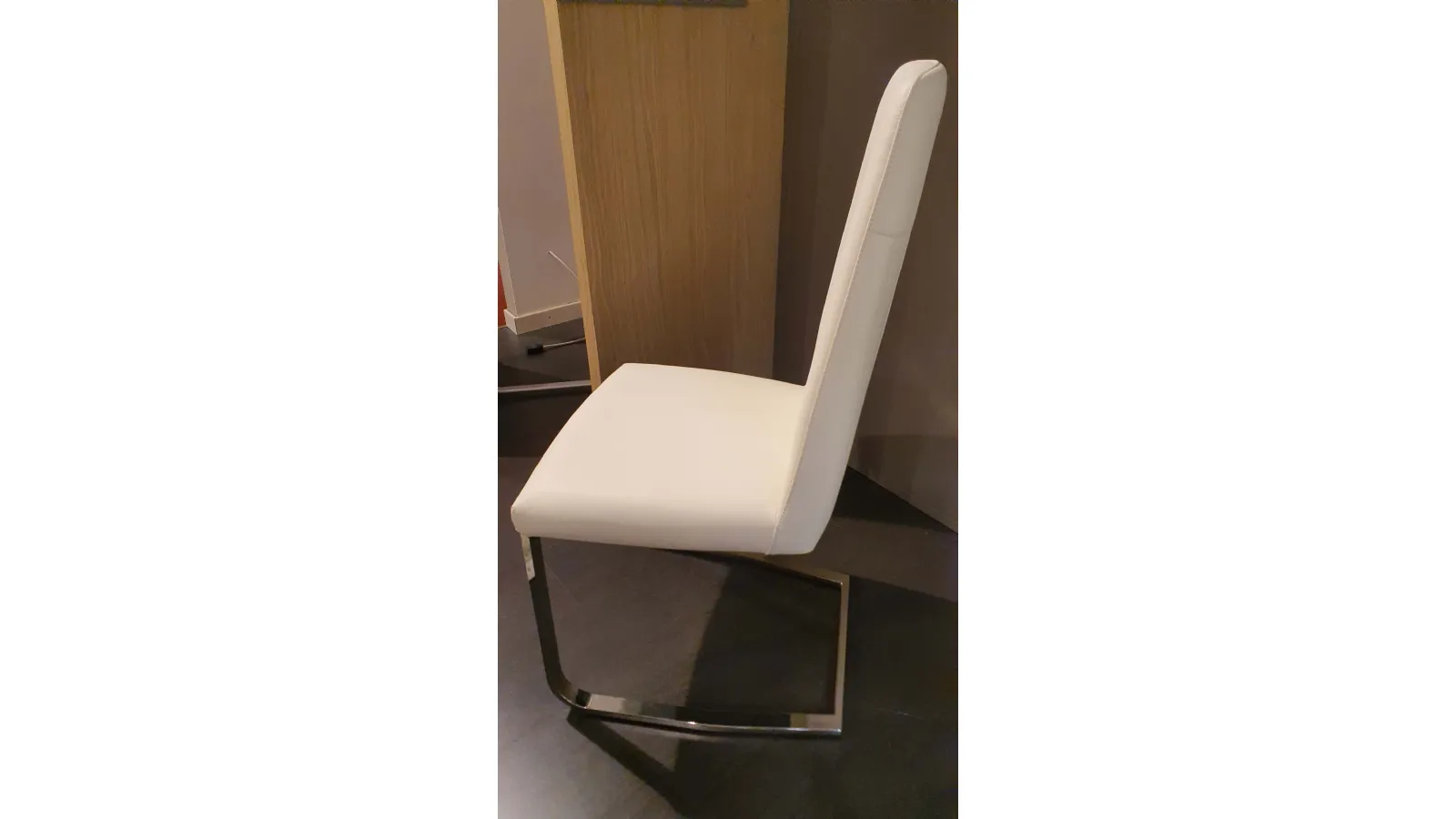 JAZZ white leather and chrome