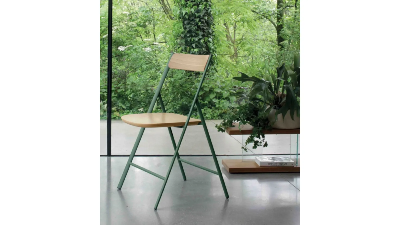 Jolie Wood folding chair by Altacom