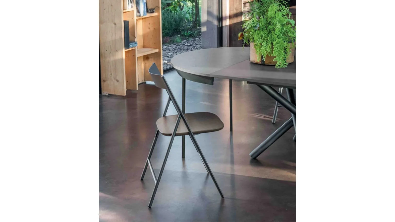 Jolie Wood folding chair by Altacom