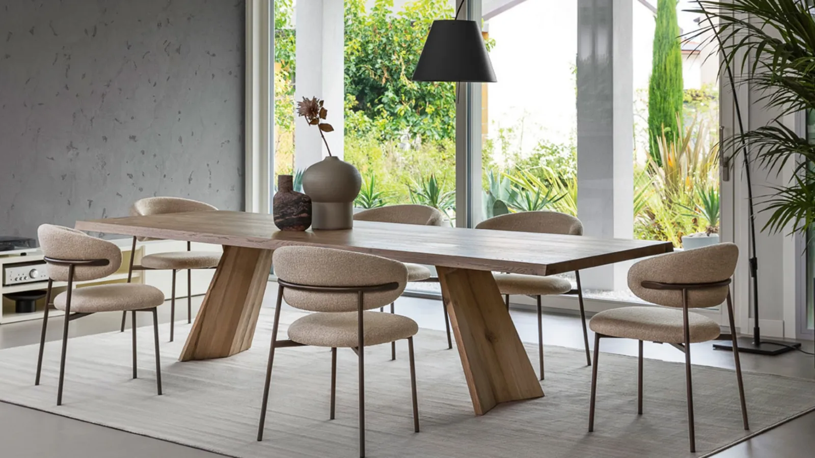 Fabric chair with metal legs Oleander by Calligaris