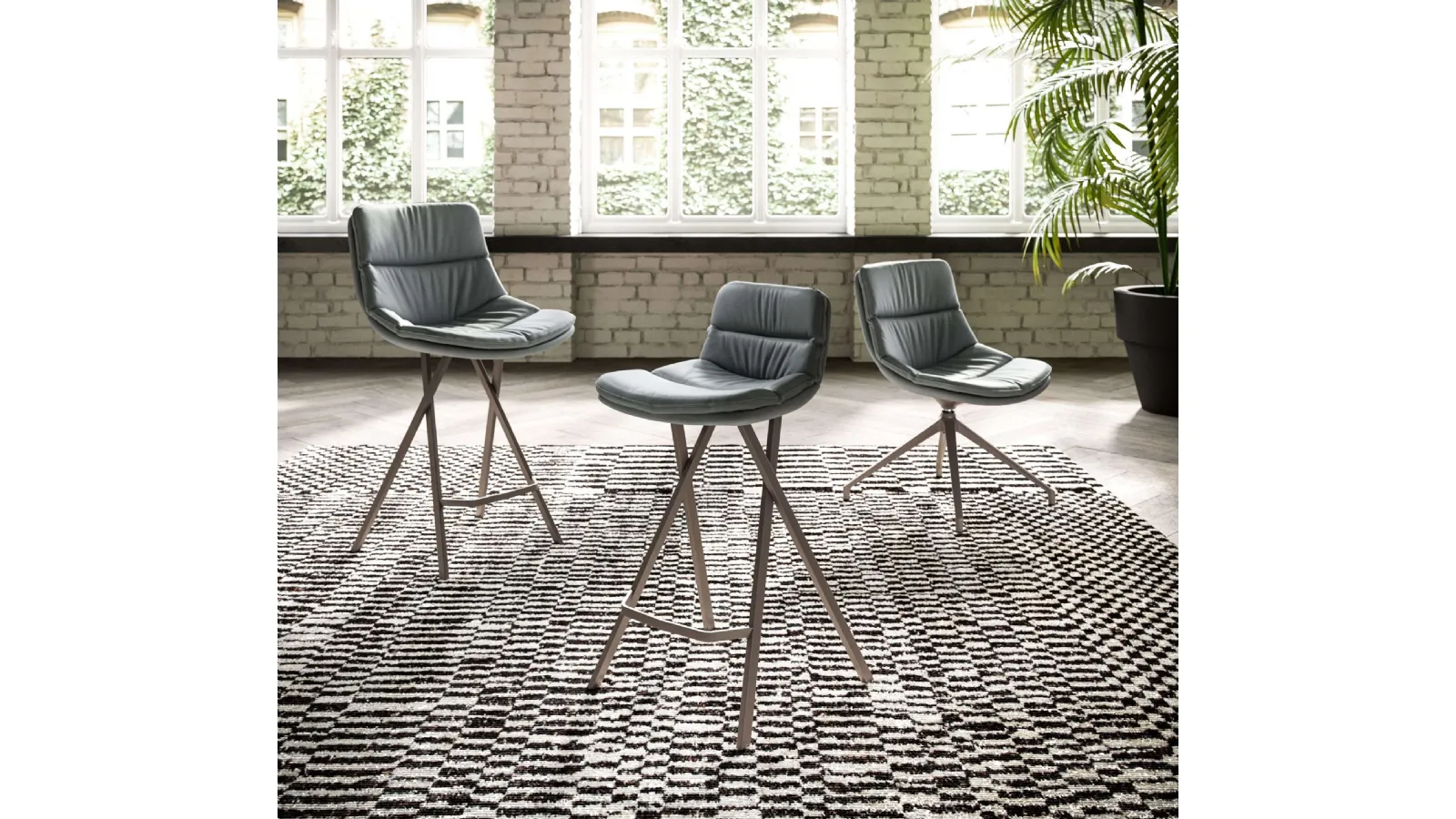 Padded stool Milo by Ozzio.