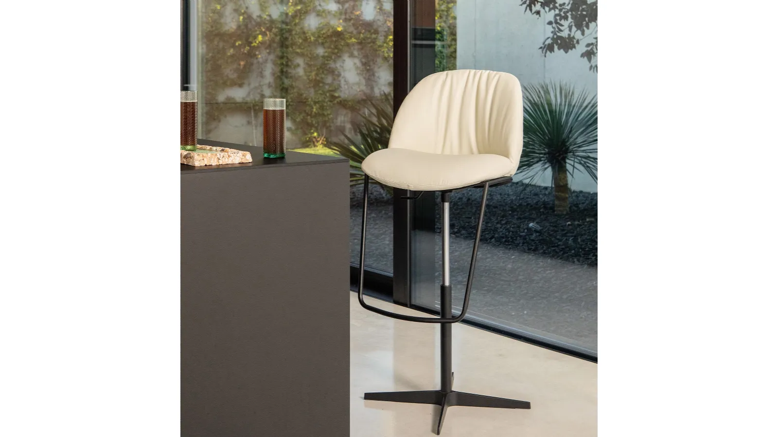 Olympia leather stool by Tonin Casa
