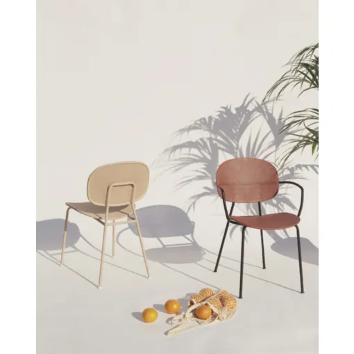 Slim Round Chair in polypropylene with steel structure by Infiniti