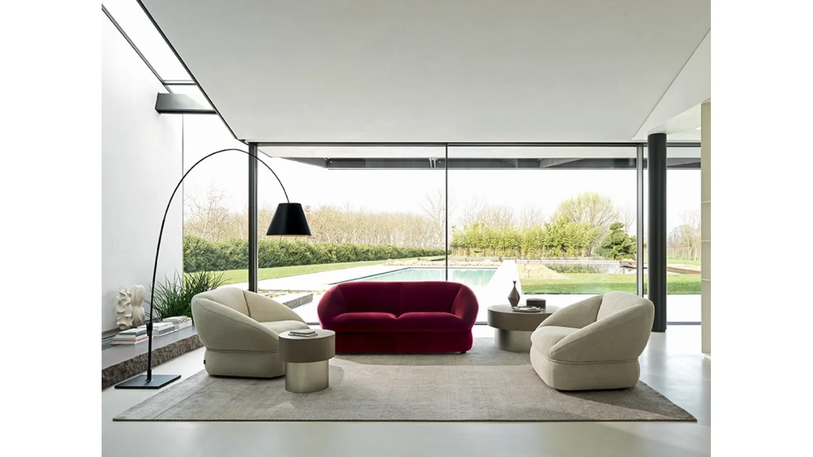 Linear sofa Alta in velvet by Ditre Italia