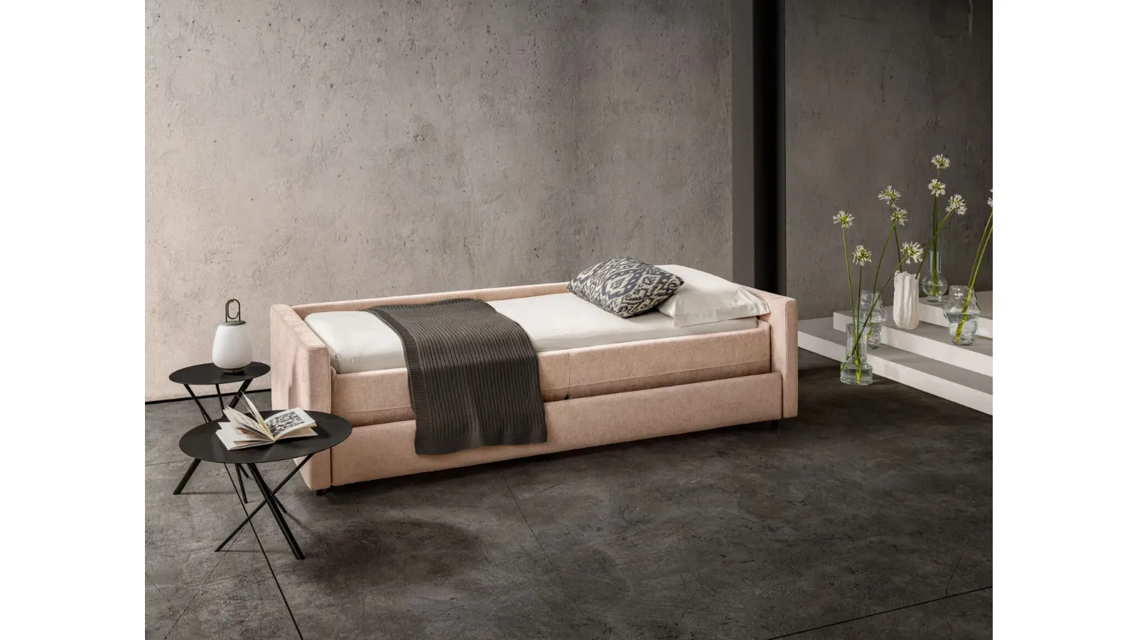 Convertible sofa bed Below by Samoa
