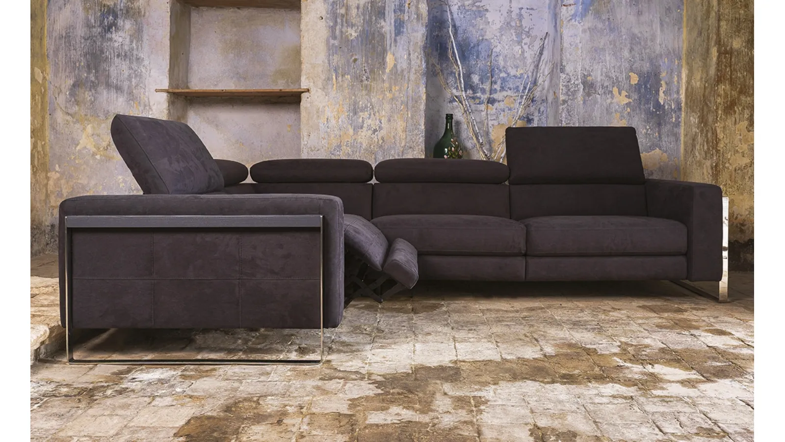 Cubic corner sofa by Nicoletti Home