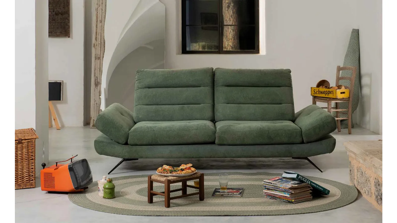 Groove linear sofa by Nicoletti Home