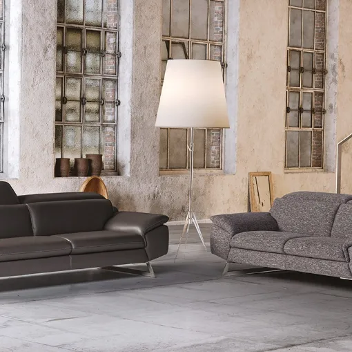 Zuma living room sofa in leather and fabric by Nicoletti Home