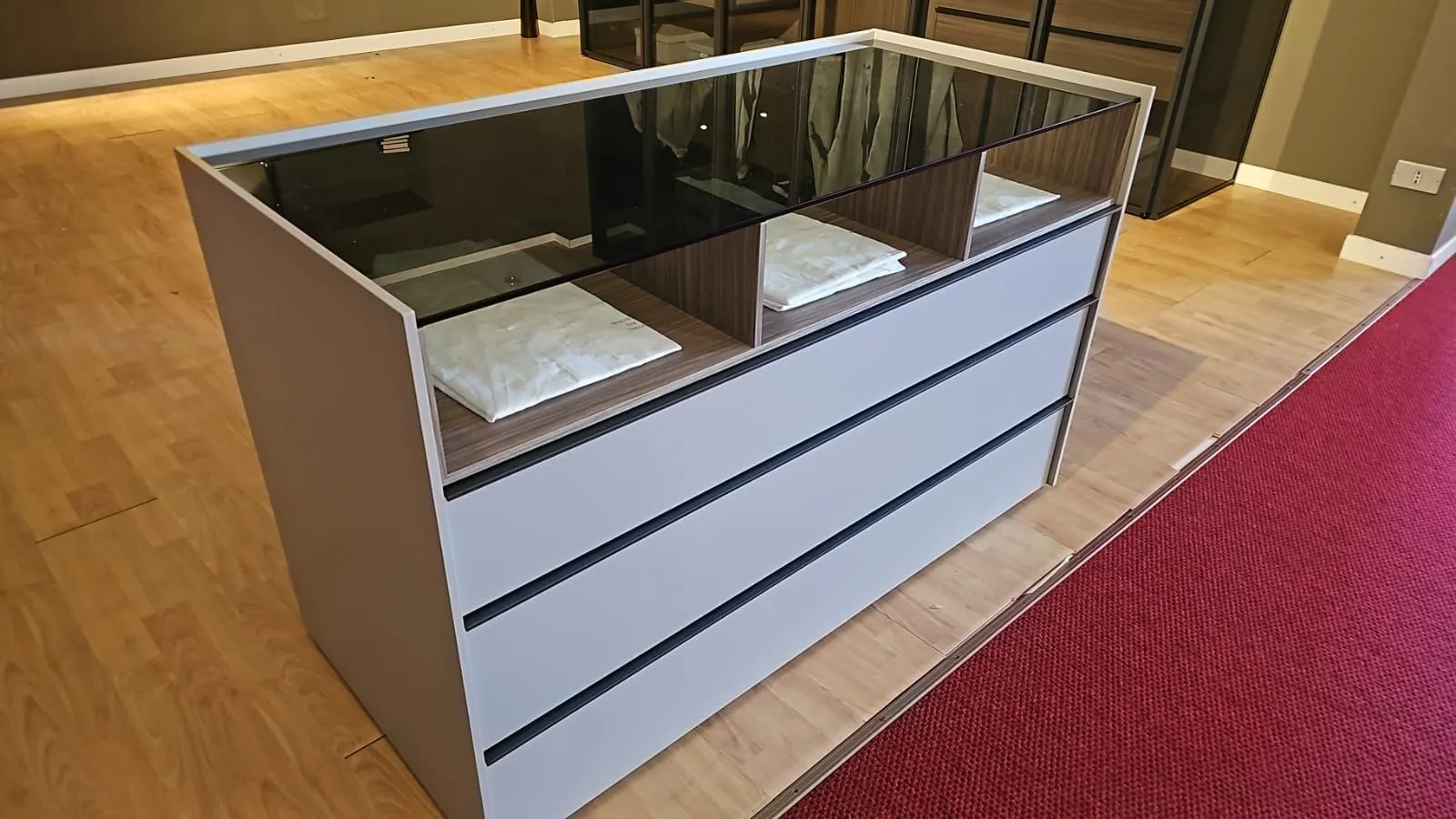 ADOK STREAM is a streaming