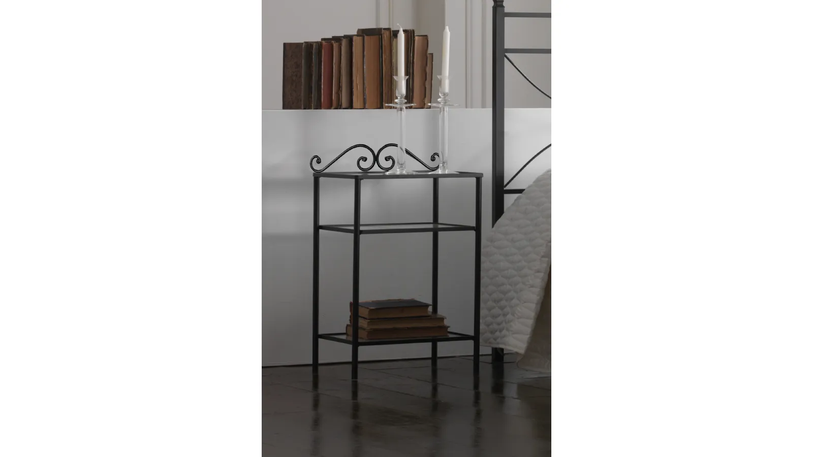 Florentiabed's Tevere bedside