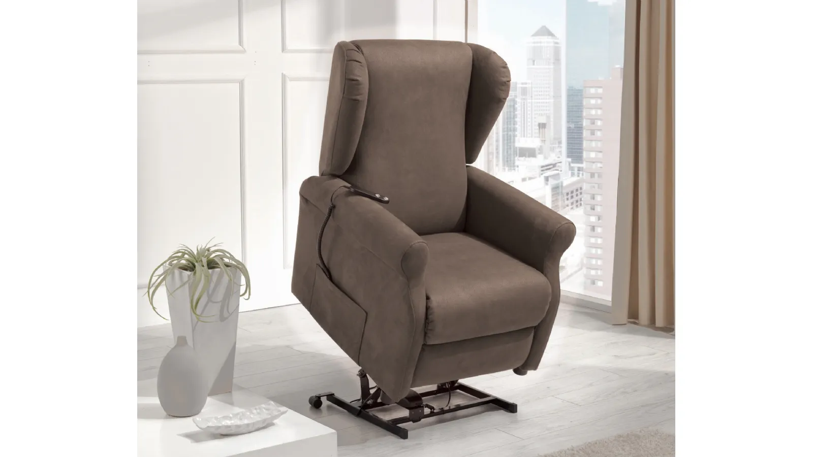 Edward Relax Armchair with Lift Mechanism by Nicoletti Home