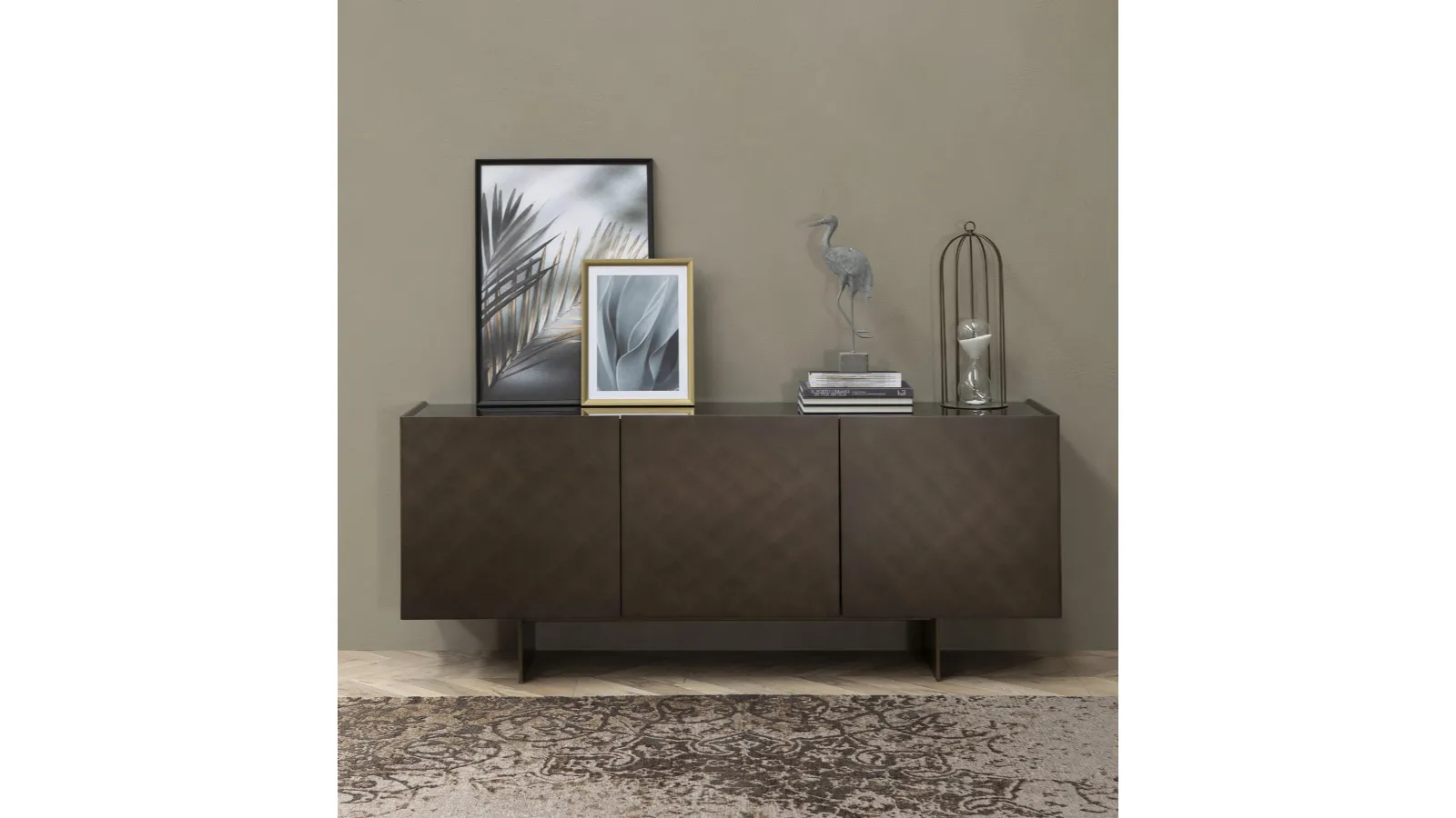 Madia coated in brushed bronze lacquer by Tonin Casa.