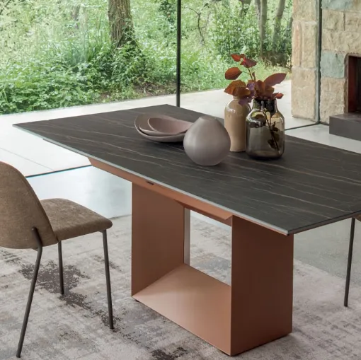 Altacom extendable Defense table